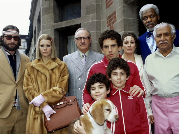 Behind the scenes still of the cast for The Royal Tenenbaums